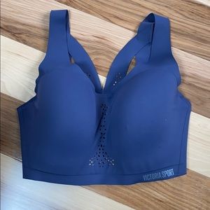 32DDD VS sports bra